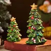 Decoraciones Navideñas de Nuevos Productos Transfronterizos Adornos de Mini Árbol de Navidad de Resina Europea Decoraciones de Escritorio para Fiestas