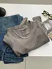 Camiseta de manga larga con cuello en U estilo coreano para mujer, para realzar el color, retro, capa interior cálida, top adelgazante de capa base Otoño/Invierno 2026