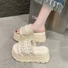 Chinelos Bonitos com Plataforma Espessa para Aumentar a Altura para Mulheres, Adequados para Usar no Verão com Vestidos, Novas Sandálias de Salto Plataforma Super Modernas Estilo Chanel 2026