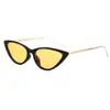 Gafas de Sol Metálicas Triangulares Ojo de Gato Retro Europeas y Americanas Estilo Coreano Montura Pequeña de Moda Celebridad de Internet Estilo Callejero Hip Hop Club