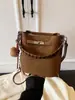 Bolso Pequeño Retro de Gama Alta para Mujer 2025 Nueva Moda Bolso Cruzado Versátil Bolso de Mano Súper Popular Bolso Cubo
