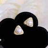 Super Bienestar Pendientes de Perla de Agua Dulce Luz Fuerte Pendientes Pequeños de Moda Inyección de Oro Muchos Pares de Ingesta Alto Rendimiento de Costo