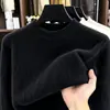 Suéter grueso de cuello alto medio para hombre de invierno, capa base moderna y casual, color liso, tejido de punto cálido para hombre al por mayor