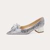 2024 Novos Sapatos de Salto Alto Pontiagudo Femininos Salto Grosso Strass Boca Rasa Sapatos de Noiva para Banquete Sapatos de Dama de Honra