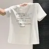 Camiseta de Manga Curta com Estampa de Letras Estilo Doce e Suave Coreano para Mulheres Verão 2026 Novo Top Curto Casual A11167