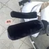 Cubiertas de Manillar para Patinete Eléctrico Invierno Más Terciopelo Engrosado Cálido Antifrío Felpa Protectores de Mano Antideslizante Motocicleta Triciclo Universal