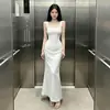 Vestido largo strapless de escote cuadrado, entallado en la cintura, estilo sirena, para mujer, de verano, adelgazante y que realza la figura, estilo maduro y elegante, vestido puro y seductor