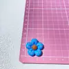 DIY Resina Bolinhas Flor de Cinco Pétalas Cola Creme Capa de Celular Caixa Organizadora Decorativa Copo de Água Flor de Sapato Material Artesanal Remendo