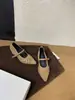 []2026 Primavera/Outono Novos Sapatos de Salto Escondido Bico Fino Decote Baixo Tira Cruzada Sapatos Únicos Mary Janes Temperamento Nicho