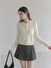 Suéter para Mujer Otoño Suelto de Manga Larga con Cuello Redondo, Hombro Normal, Botones al Frente, Color Sólido, Estilo Suave y Lindo, Top con Sentido del Diseño Adelgazante