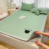 Alfombrilla Refrigerante de Seda de Hielo Lavable a Máquina Clase A, Alfombrilla de Seda de Hielo para Uso en Casa, Alfombrilla para Cama Individual/Doble, Alfombrilla Suave Estilo Bordado de Haba de Hielo Juego de Tres Piezas