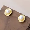 Pendientes Nafoge de plata al por mayor con incrustaciones de perla natural de agua dulce, chapados en oro, pendientes de moda europea y americana, creativos, de plata de ley 925