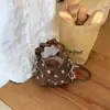 Bolso Cuadrado Pequeño de Mano de Lunares para Mujer, Bolso de Hombro Simple de Nicho, Bolso Cruzado de Moda Estilo Coreano con Sentido de Diseño Individual, 2026