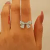 Conjunto Feminino Elegante de Alta Qualidade Tendência Europeu e Americano Popular Cruzado Pulseira Laço Colar Anel Brincos