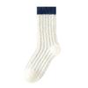 Calcetines de Coral Fleece para Mujer, Media Pantorrilla, Invierno, Engrosados y Cálidos, Nuevo Modelo Popular 2026, Venta al por Mayor desde la Fábrica Fuente de Zhuji