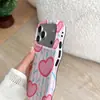 Funda para iPhone Estilo Coreano Estilo Isn Línea Rosa Corazón para Apple 18Pro Película Ondulada Dos en Uno Anticaída