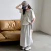 Conjunto de Roupa de Verão para Meninas 2026 Novas Roupas de Verão Crianças Camiseta Fina de Manga Curta Colete Saia Conjunto de Três Peças