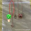 Bao Ge Jia Cadena para Clavícula Mini Collar de Diamantes con Borde Cero Resortes Artesanía de Precisión CNC Nuevo Festival Qixi Chapado Grueso en Oro de 18 Quilates e Incrustado con Diamantes