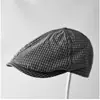 Chapéu Xadrez Liso Hexagonal Outono Novo Simples Casual Versátil Proteção Solar Chapéu para Frente Chapéu de Boina Emagrecedor para Homens e Mulheres