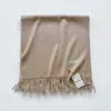 Bufanda de mezcla de lana de color liso para mujer, nueva moda de otoño e invierno, bufanda cálida de longitud media de alta gama, chal, calentador de cuello