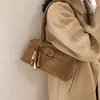Bolsa de Mão Retrô de Nicho Transfronteiriça para Mulheres 2026 Inverno Novo Estilo Alta Qualidade Elegante Simples Bolsa de Ombro Sob o Braço