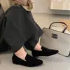 Zapatos Mary Jane retro de punta cuadrada para mujer, nueva colección otoño 2025, diseño simple, con tacón de cuña oculto, punta cuadrada, color marrón y estilo mocasín.