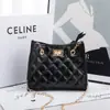 Bolsa Feminina de Comércio Exterior Atacado 2023 Nova Moda Simples Transversal Ombro Acolchoada Corrente Bolsa Quadrada Pequena Dropshipping