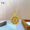 Novo Pingente Bússola da Fortuna Bagua com Diamantes Coloridos Banhado a Ouro Estilo Antigo Chinês com Caractere "Fu" Rotativo Vazado Corrente para Suéter de Alta Retenção de Cor