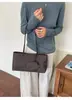 Bolsa feminina de grande capacidade, nova bolsa de ombro leve para viagem de verão 2026, moderna e versátil para a escola e o trajeto diário