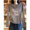 Camiseta de manga larga con cuello en V de algodón puro para mujer, nueva colección de otoño 2026, corte de hombro regular, estiliza, elegante y perfecta como capa interior o top básico.