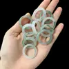 La Sala de Transmisión en Vivo se Especializa en Suministrar Anillos de Jade de Tianshan de Xinjiang. Anillos de Oro, Seda, Jade Blanco Luna de Fábrica al por Mayor