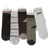 Calcetines florales otoñales suaves para mujer, de longitud media hasta la pantorrilla, estilo dulce, cuento de hadas de hojas verdes retro, estilo preppy, calcetines sin costuras con volantes