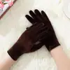 Guantes Elásticos de Terciopelo Dorado para Otoño e Invierno Hombres Color Sólido Elástico Guantes para Montar al Aire Libre Resistentes al Frío a Prueba de Viento Guantes de Baile para Mujeres