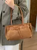Bolsa de Couro Camurça para Mulheres, Grande Capacidade, Novo Modelo 2026, Bolsa de Ombro Retro Fosca de Nicho, Bolsa Tote para o Dia a Dia Estilo Preguiçoso