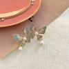 Rosa azul esmalte borboleta brincos de pérola sonhadora menina temperamento gentil brincos retro pintura óleo design brincos