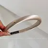 Diadema Retro de Satén Estilo Francés con Acentos Dorados, Nueva Colección de Primavera, Accesorio Diario Suave y Elegante para Mujeres