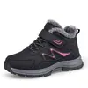 Sapatos Impermeáveis de Couro para Homens Idosos com Forro de Lã, Espessos e Quentes, Novos Sapatos de Algodão de Cano Alto para o Inverno para Casais de Homens e Mulheres