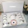 Conjunto de Chá Europeu de Luxo em Porcelana Óssea para Banquete Doméstico Chá da Tarde Bule de Leite Açucareiro Xícara de Café Porcelana Óssea Refinada Presente de Inauguração