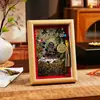 Itens Decorativos Estilo Xizang, Thangka Pintado à Mão do Grande Rei Tesouro do Céu Negro e Deus Amarelo da Riqueza, Suporte de Exibição de Thangka Pintado à Mão, Produtos Culturais e Criativos de Thangka para Atrair Riqueza