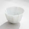Porcelana de jade beige hecha a mano, pared delgada, para el hogar, individual, cerámica, patrón de girasol, boca de copa, taza de té, elegante, simple, taza maestra