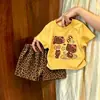 Conjunto Delgado Nuevo Estampado de Verano 2026 para Niños y Niñas, Conjunto de Dos Piezas de Moda Súper Lindo con Pantalones Cortos y Manga Corta