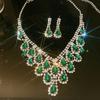 Collar de borla de gota de agua incrustado de diamantes, traje de cadena de clavícula delicada de alta gama europea y americana, collar de vestido retro versátil