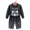 Estilo Coreano Meninos 2026 Outono/Inverno Novo Suéter de Tricô Cinza com Padrão Argyle e Gola Polo Manga Longa Roupa Infantil Calça Casual