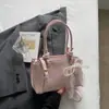 Bolsa de Mão Tendência Elegante de Alta Aparência Nova Primavera 2026, Bolsa de Ombro Fashion, Bolsa Quadrada Pequena Retro Casual de Alta Aparência