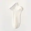 Calcetines Cortos para Mujer Hechos de Seda de Morera, Color Sólido, Borde de Encaje, Calcetines Bajos Tipo Barco, Antibacterianos, Resistentes al Olor, Transpirables, Malla Blanca, Transpirables, Resistentes al Olor