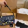 Bolsa Cuadrada Pequeña Vintage Retro Nueva de Verano Transfronteriza con Patrón de Diamantes, Bolso de Hombro Estilo Chanel, Bolso de Moda