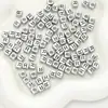 Cuentas de acrílico con letras del alfabeto inglés cuadradas plata antigua DIY pulsera de cuentas hecha a mano collar accesorios de joyería material