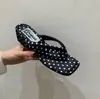 Chinelos Plataforma com Salto de Bolinhas Aumenta Altura para Mulheres 2026 Novos Sandálias de Moda Verão para Uso Externo Sandálias Estilo Férias na Praia