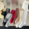 Calcetines de becerro grises para niños medias de primavera y otoño medias jk negras calcetines altos de algodón puro con rayas verticales para las cuatro estaciones con botas