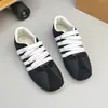 Suela plana color block Zapatos de entrenamiento alemanes zapatos nuevos de un solo color banda elástica 2026 cuero suave zapatos deportivos zapatos de mujer sin cordones casuales verano